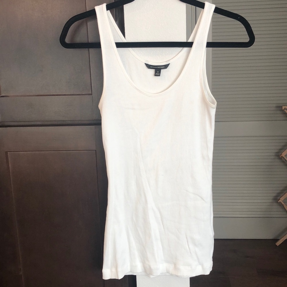 Banana Republic women’s white tank small